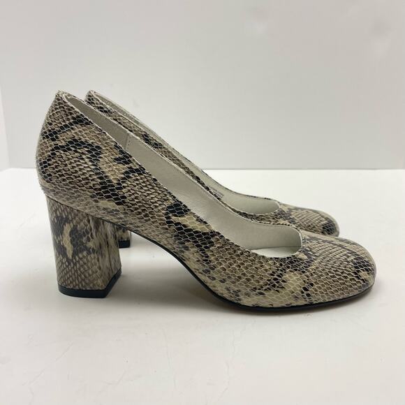 Bettye Muller | NWOB Neutral Beige Leather Snakeskin Round Toe Block Heel Pumps - Picture 4 of 11